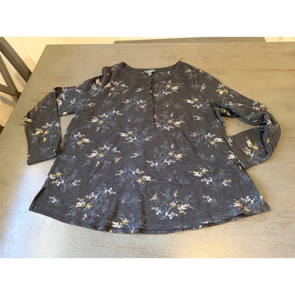 Terra & Sky Womens 1X Henley Top Gray Floral Waffle Knit Long Sleeve Thermal